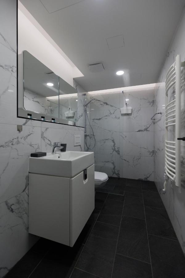 Villa Bauhaus Wellness Apartman 102 Siófok Exteriér fotografie