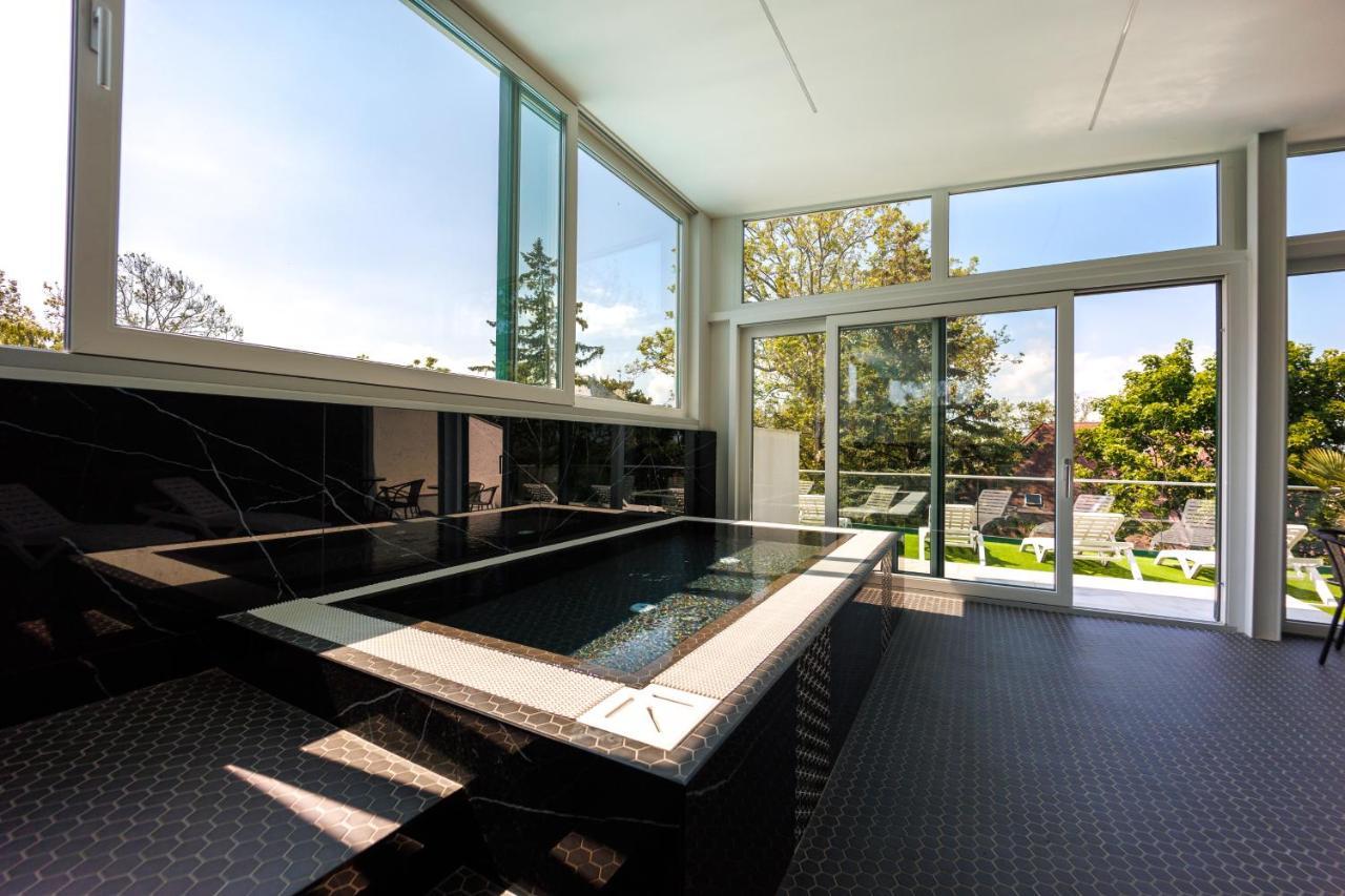 Villa Bauhaus Wellness Apartman 102 Siófok Exteriér fotografie